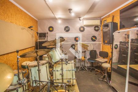 Casa à venda com 229m², 3 quartos e 2 vagasQuarto de Serviço