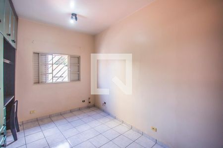 Casa à venda com 229m², 3 quartos e 2 vagasQuarto 2
