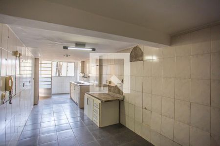 Casa à venda com 229m², 3 quartos e 2 vagasCozinha