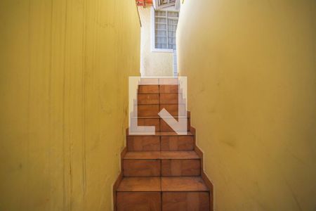 Casa à venda com 229m², 3 quartos e 2 vagasEscadas