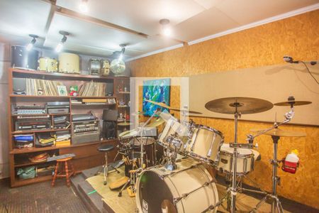 Casa à venda com 229m², 3 quartos e 2 vagasQuarto de Serviço