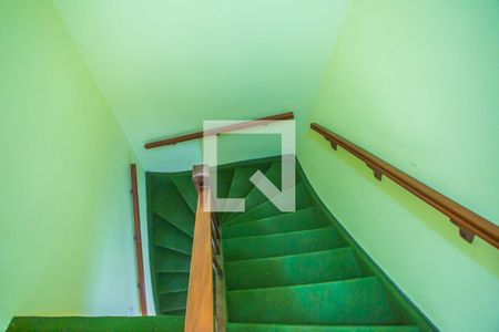 Casa à venda com 229m², 3 quartos e 2 vagasEscadas