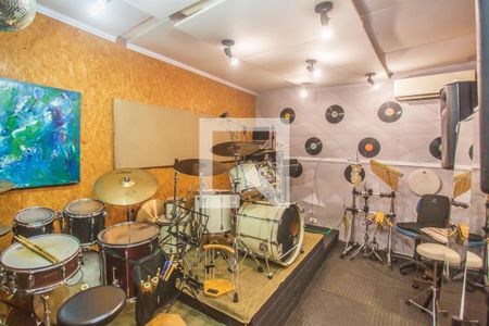 Casa à venda com 229m², 3 quartos e 2 vagasQuarto de Serviço