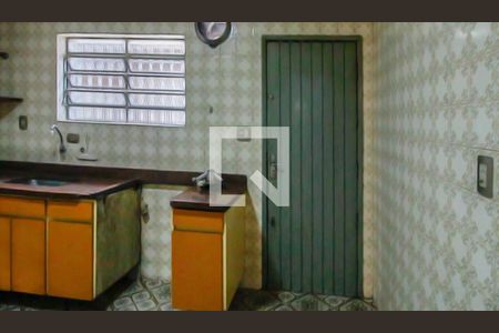 Casa à venda com 130m², 2 quartos e 2 vagascozinha_2