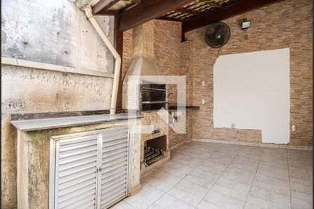 Casa à venda com 130m², 2 quartos e 2 vagaschurrasqueira_3