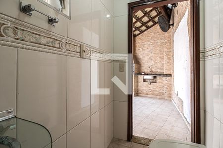 Casa à venda com 130m², 2 quartos e 2 vagasbanheiro de serviço_4