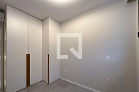 Apartamento para alugar com 76m², 2 quartos e 1 vagaSuíte