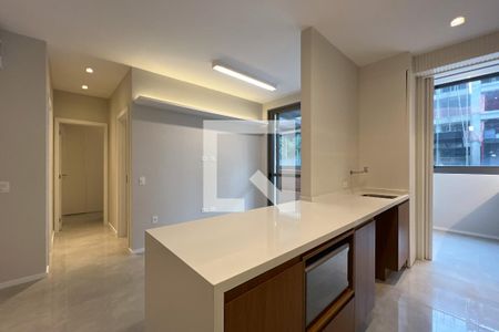 Sala de apartamento para alugar com 2 quartos, 76m² em Indianópolis, São Paulo