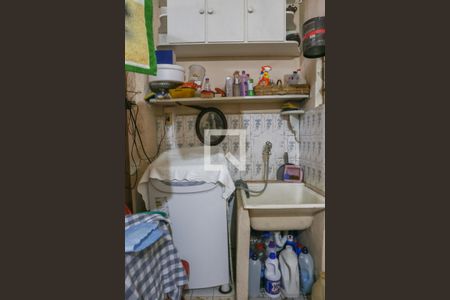 Casa à venda com 260m², 2 quartos e 3 vagasCozinha e Área de Serviço