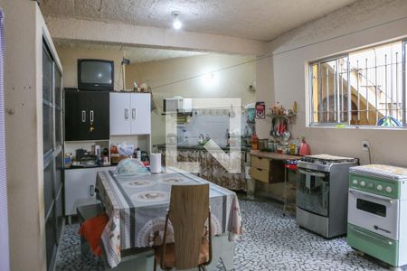 Casa à venda com 260m², 2 quartos e 3 vagasCozinha e Área de Serviço