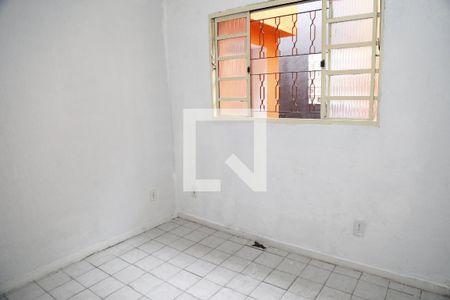 Sala de casa para alugar com 2 quartos, 90m² em Piqueri, São Paulo