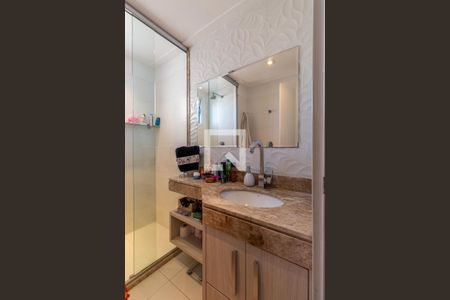 Apartamento à venda com 126m², 2 quartos e 2 vagasSuíte - Banheiro