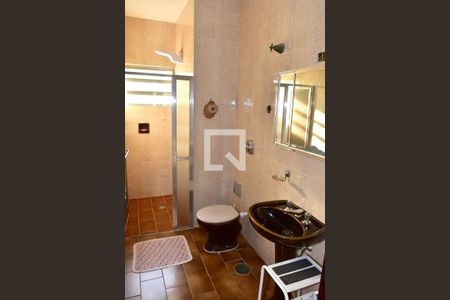 Casa à venda com 180m², 3 quartos e 3 vagasBanheiro