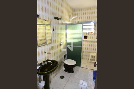 Casa à venda com 180m², 3 quartos e 3 vagasBanheiro da Suíte