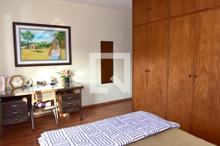 Casa à venda com 180m², 3 quartos e 3 vagasQuarto 1 - Suíte