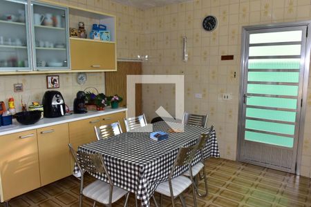 Casa à venda com 180m², 3 quartos e 3 vagasCozinha