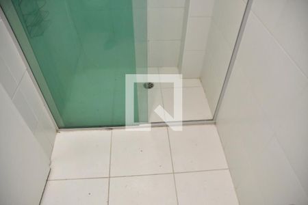 Apartamento para alugar com 73m², 2 quartos e sem vagaBanheiro