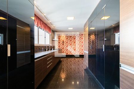 Apartamento para alugar com 233m², 2 quartos e 3 vagasCozinha