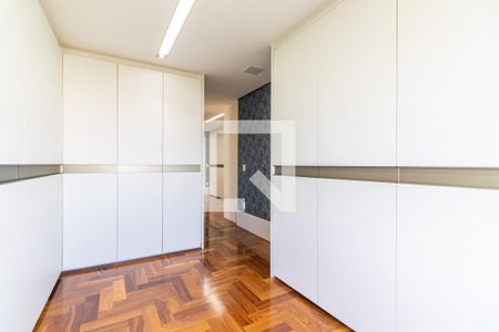 Apartamento para alugar com 233m², 2 quartos e 3 vagasSuíte 1 - Closet