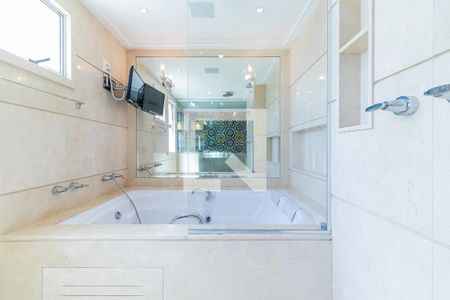 Apartamento para alugar com 233m², 2 quartos e 3 vagasBanheiro da Suíte 1