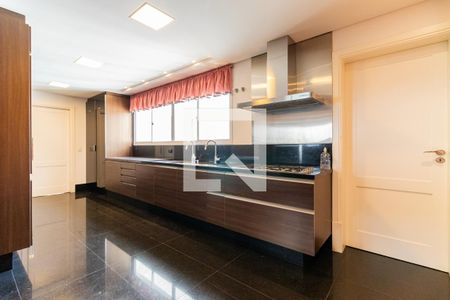 Apartamento para alugar com 233m², 2 quartos e 3 vagasCozinha
