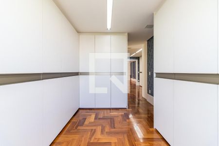 Apartamento para alugar com 233m², 2 quartos e 3 vagasSuíte 1 - Closet