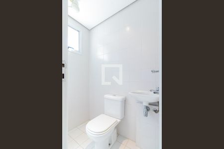 Apartamento para alugar com 233m², 2 quartos e 3 vagasBanheiro de Serviço