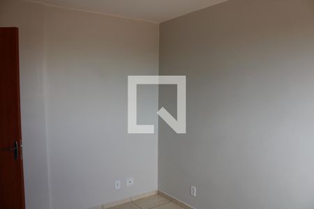 Quarto 1 de apartamento para alugar com 2 quartos, 50m² em Samambaia Sul , Brasília