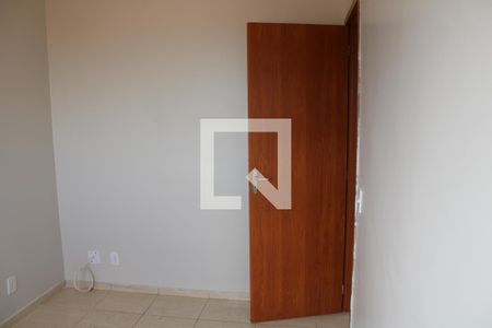 Quarto 2 de apartamento para alugar com 2 quartos, 50m² em Samambaia Sul , Brasília