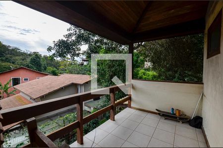 Casa de condomínio à venda com 263m², 4 quartos e 2 vagas Casa de condomínio à venda com 263m², 4 quartos e 2 vagasSuíte 1