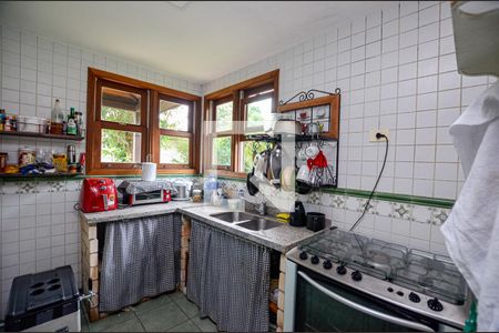 Casa de condomínio à venda com 263m², 4 quartos e 2 vagas Casa de condomínio à venda com 263m², 4 quartos e 2 vagasCozinha