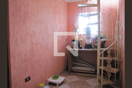 Casa à venda com 200m², 4 quartos e 2 vagasCorredor
