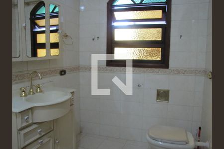 Casa à venda com 200m², 4 quartos e 2 vagasBanheiro do Corredor