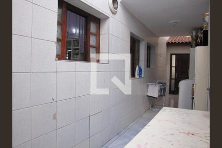 Casa à venda com 200m², 4 quartos e 2 vagasÁrea de Serviço