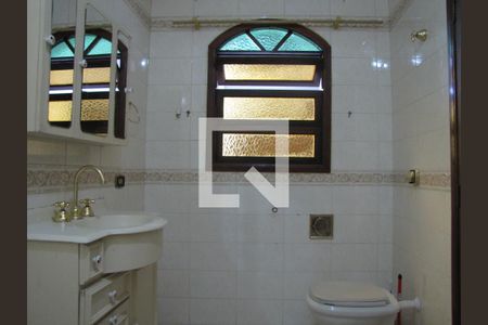 Casa à venda com 200m², 4 quartos e 2 vagasBanheiro do Corredor