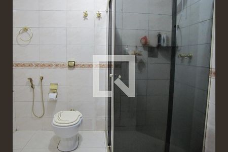 Casa à venda com 200m², 4 quartos e 2 vagasBanheiro da Suíte