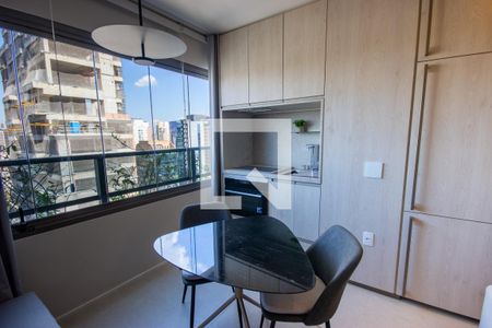 Cozinha de kitnet/studio para alugar com 0 quarto, 29m² em Itaim Bibi, São Paulo