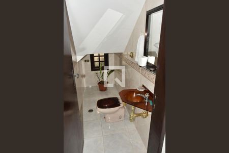 Casa à venda com 265m², 3 quartos e 2 vagasBanheiro