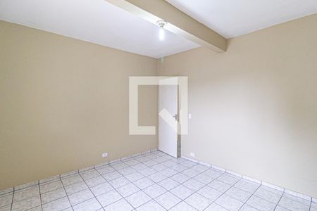 Quarto de casa para alugar com 1 quarto, 70m² em Vila Dirce, Carapicuíba