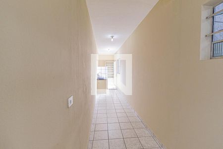 Cozinha e área de serviço de casa para alugar com 1 quarto, 70m² em Vila Dirce, Carapicuíba