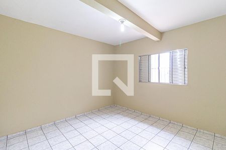 Quarto de casa para alugar com 1 quarto, 70m² em Vila Dirce, Carapicuíba
