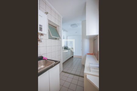 Apartamento à venda com 64m², 2 quartos e 1 vagaÁrea de Serviço