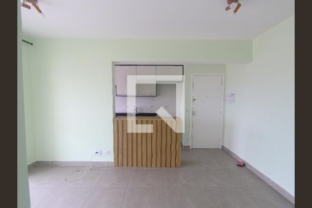 Sala de apartamento à venda com 2 quartos, 66m² em Jardim Bom Clima, Guarulhos