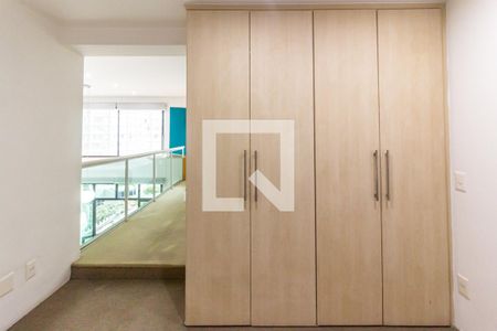 Apartamento para alugar com 90m², 1 quarto e 2 vagasMezanino - Quarto - Armário