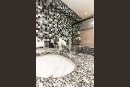 Apartamento para alugar com 90m², 1 quarto e 2 vagasMezanino - Banheiro