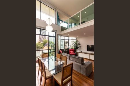 Apartamento para alugar com 90m², 1 quarto e 2 vagasSala