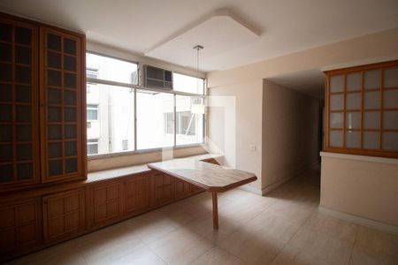Apartamento à venda com 210m², 3 quartos e 1 vagaCopa