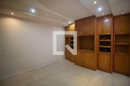 Apartamento à venda com 210m², 3 quartos e 1 vagaEscritório 2
