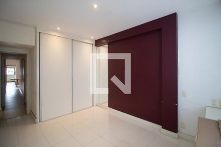 Apartamento à venda com 210m², 3 quartos e 1 vagaQuarto 1