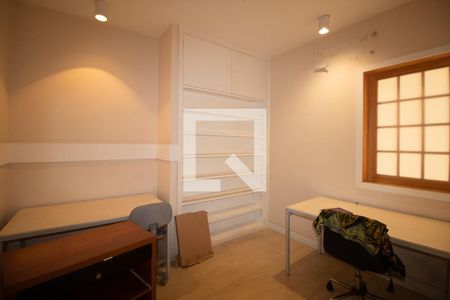 Apartamento à venda com 210m², 3 quartos e 1 vagaEscritório 1